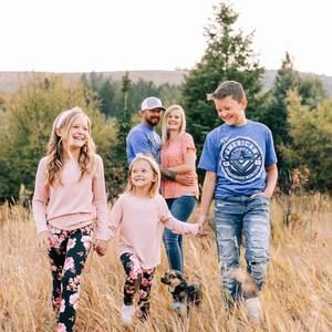 Meet your Posher, Derick